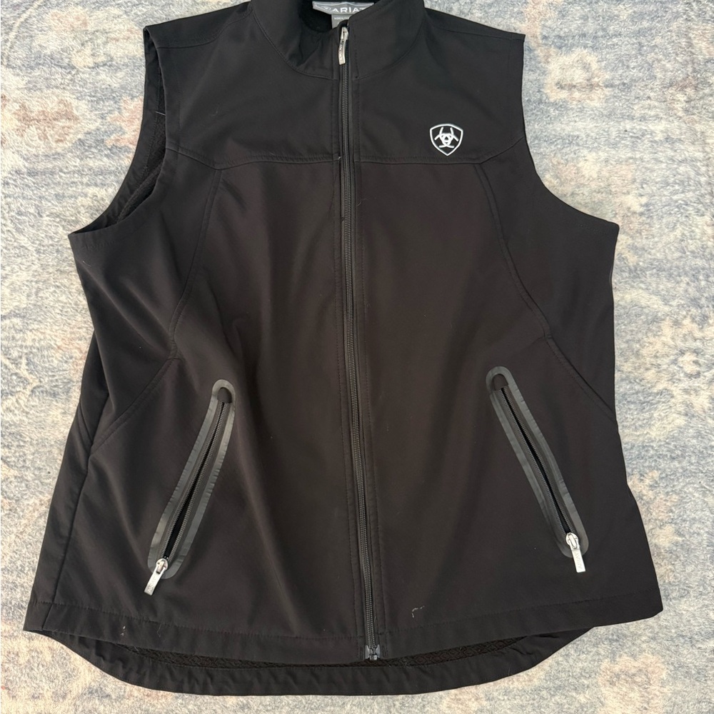 Ariat Black Sleeveless Vest